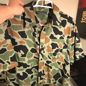 The Hundreds Stimpy woven short sleeves